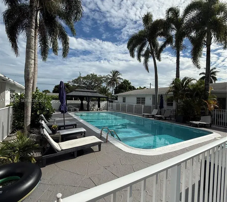 500 SW 7th St # 510, Hallandale Beach FL 33009