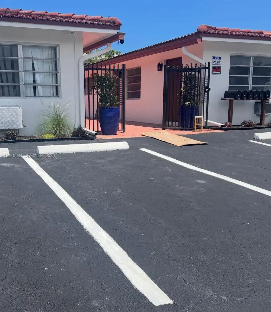 1140 NE 24th Ave # 1, Pompano Beach FL 33062 photo 5