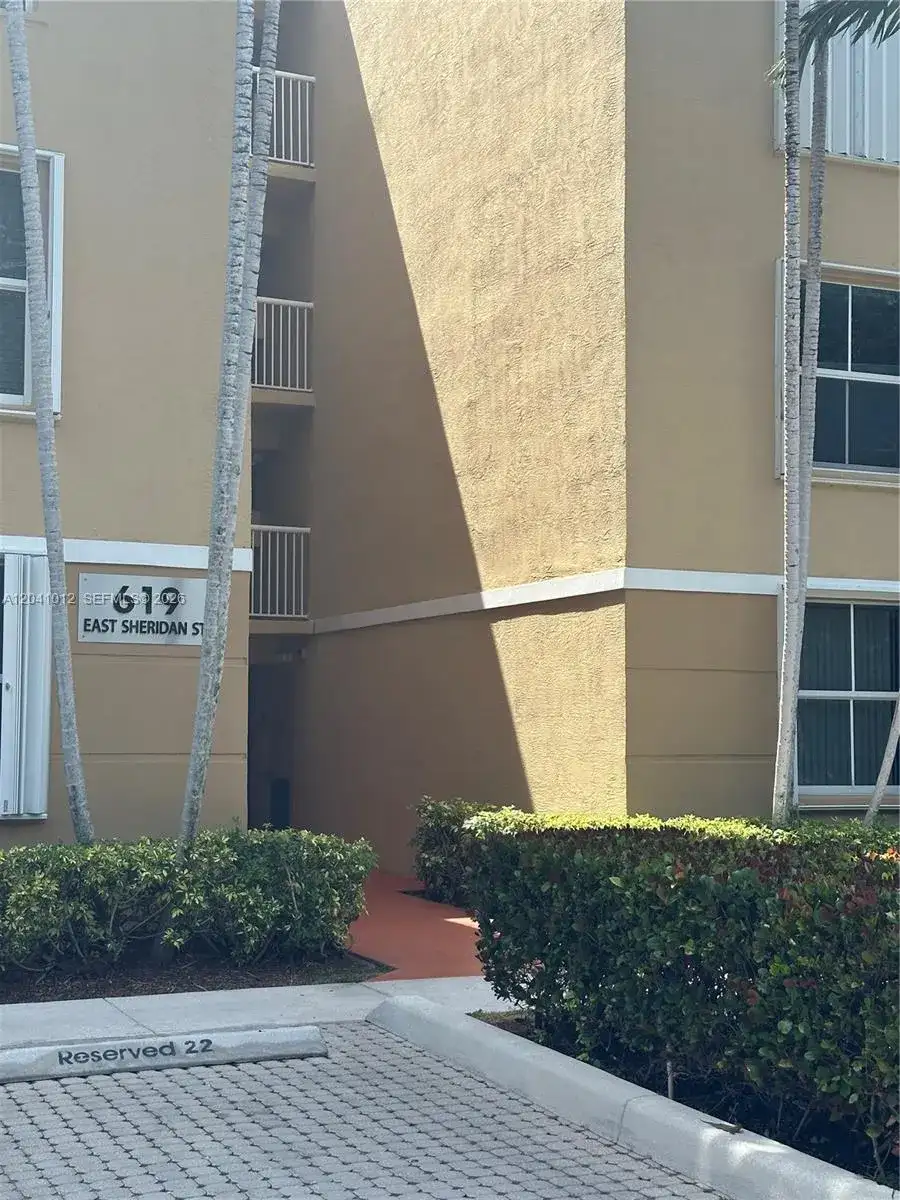 619 E Sheridan St # 105, Dania Beach FL 33004 photo 2