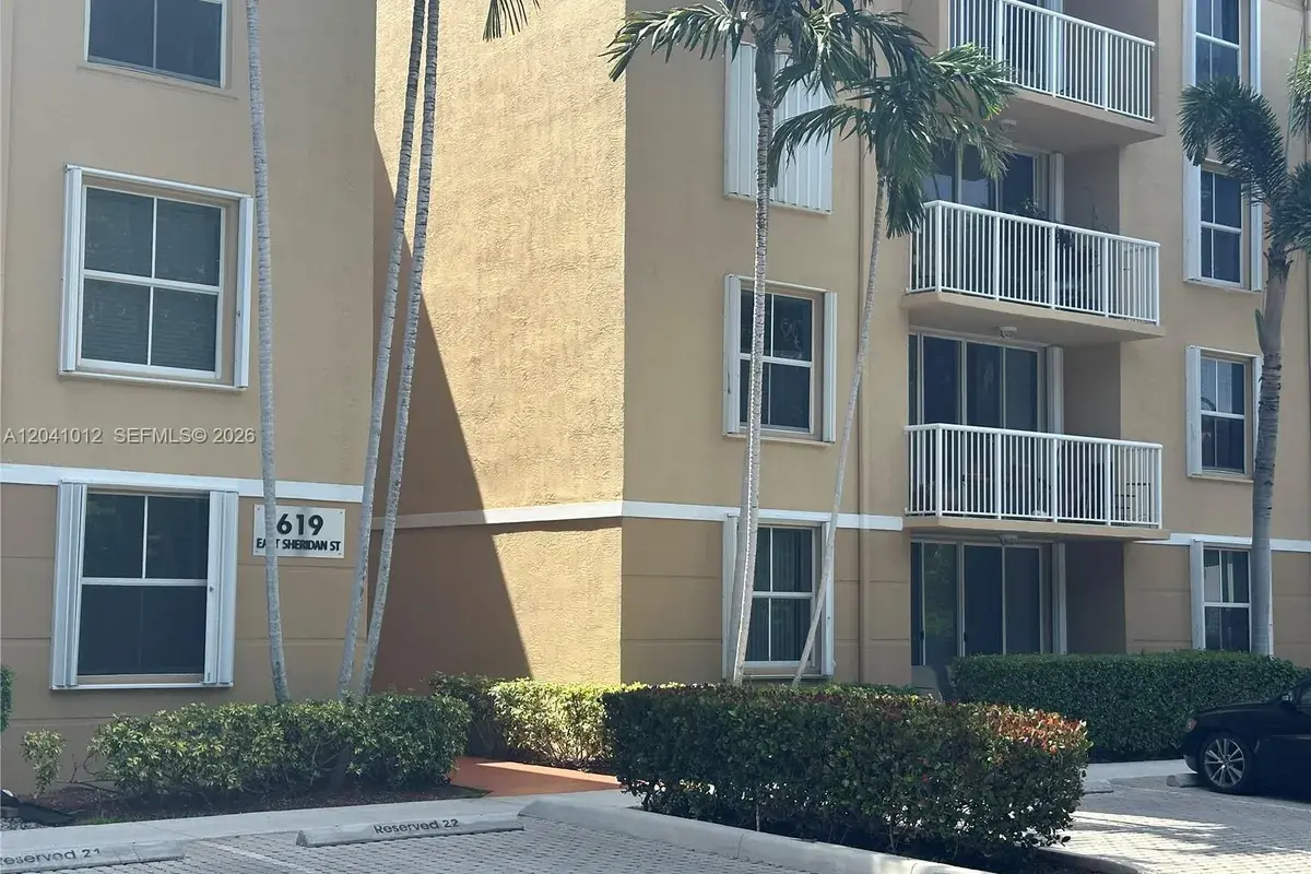 619 E Sheridan St # 105, Dania Beach FL 33004