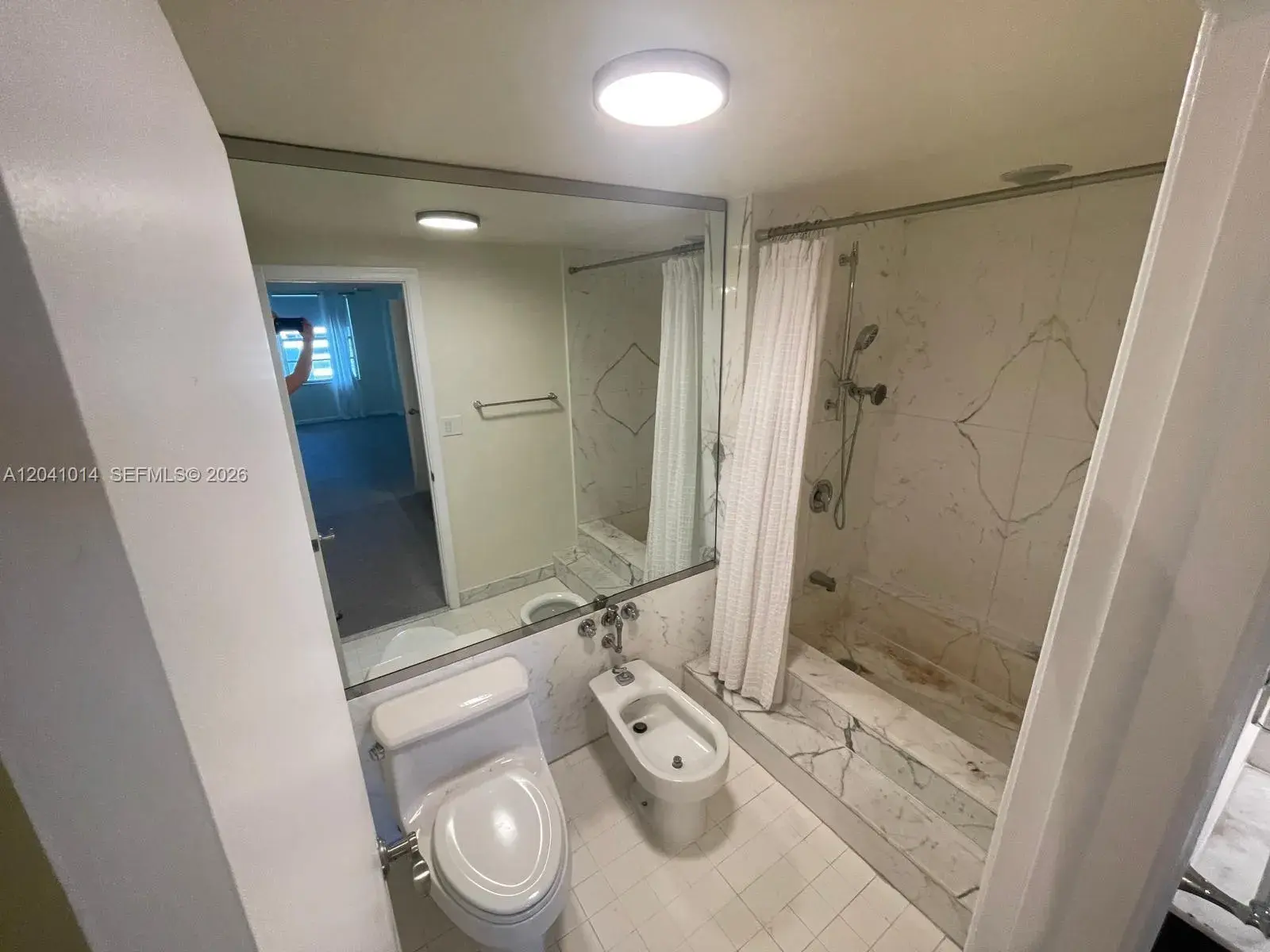 155 Ocean Lane Dr # 811, Key Biscayne FL 33149