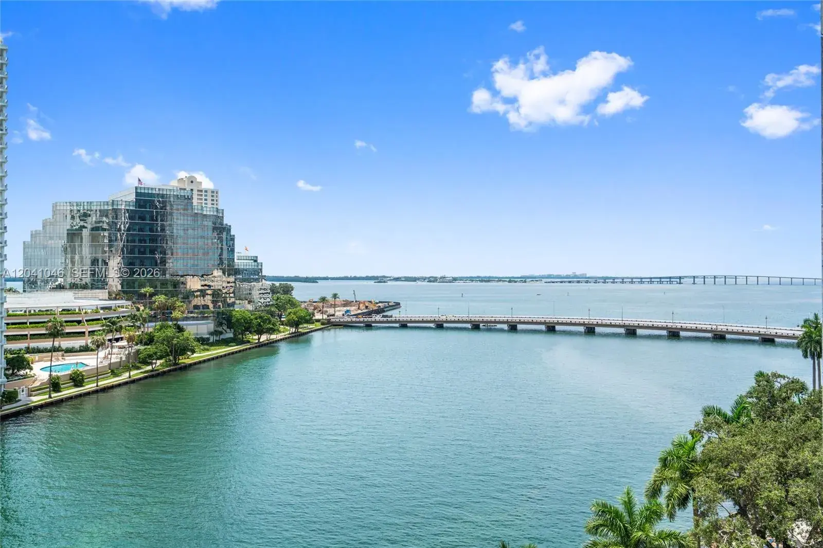 2 bedroom 2 bath Residential for sale at 495 Brickell Ave, Miami FL 33131