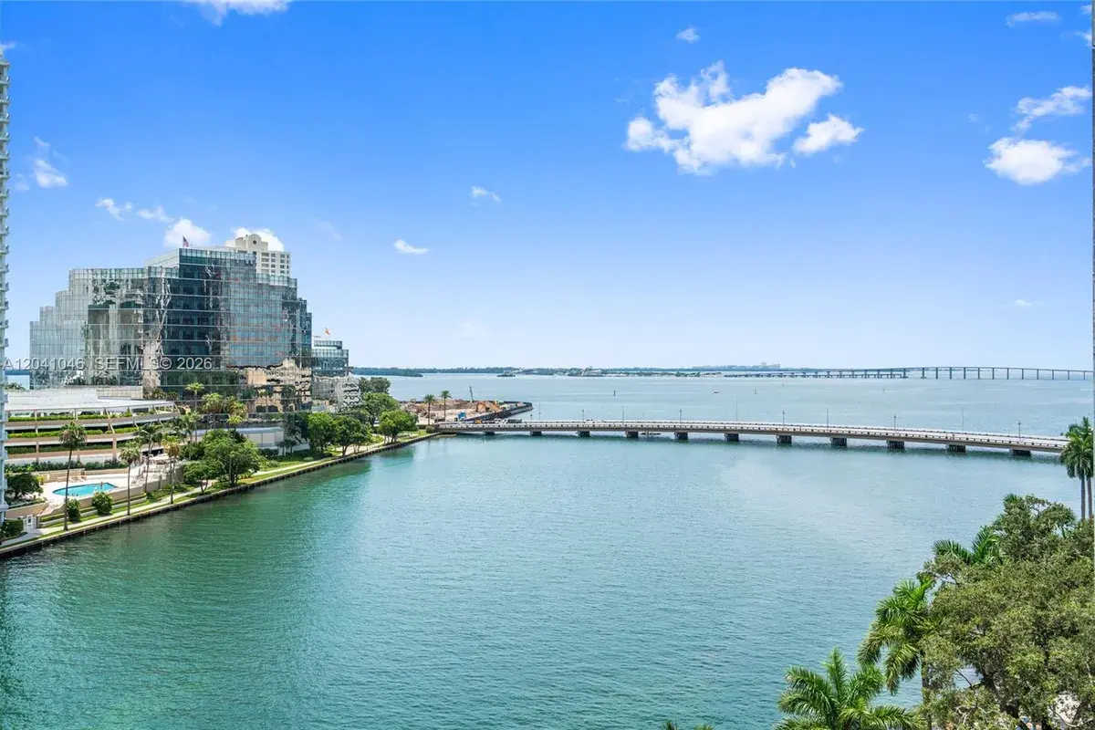 495 Brickell Ave, Miami FL 33131