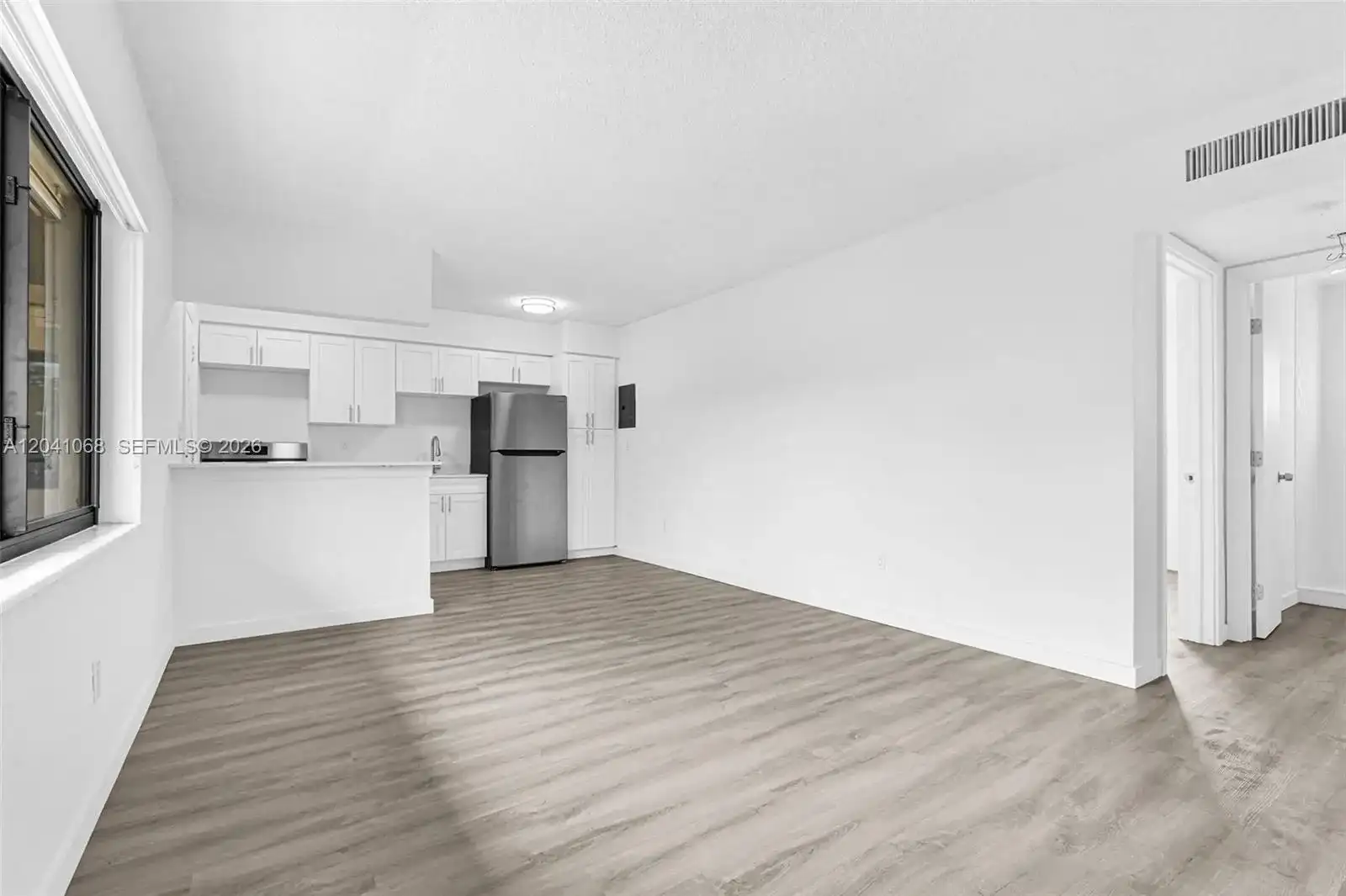 13210 Memorial Hwy # 205, North Miami FL 33161