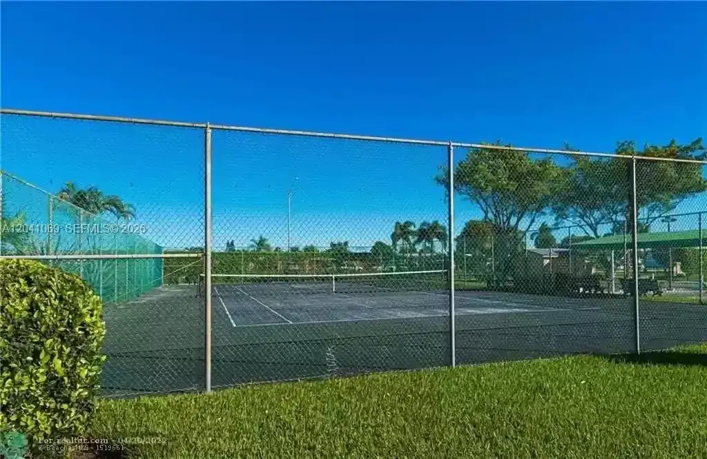 6870 Royal Palm Blvd # 111M, Margate FL 33063 photo 3