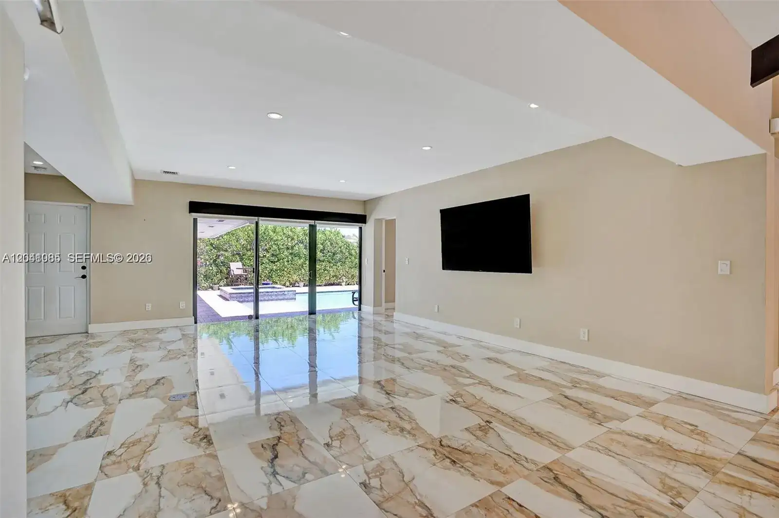 2255 NE 120th St, North Miami FL 33181 photo 4