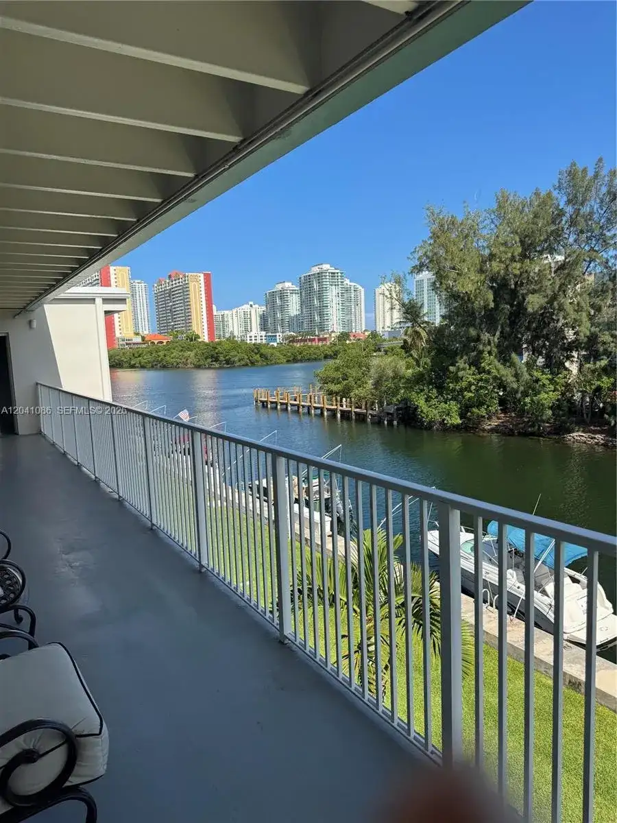 3922 NE 166th St # S306, North Miami Beach FL 33160 photo 4