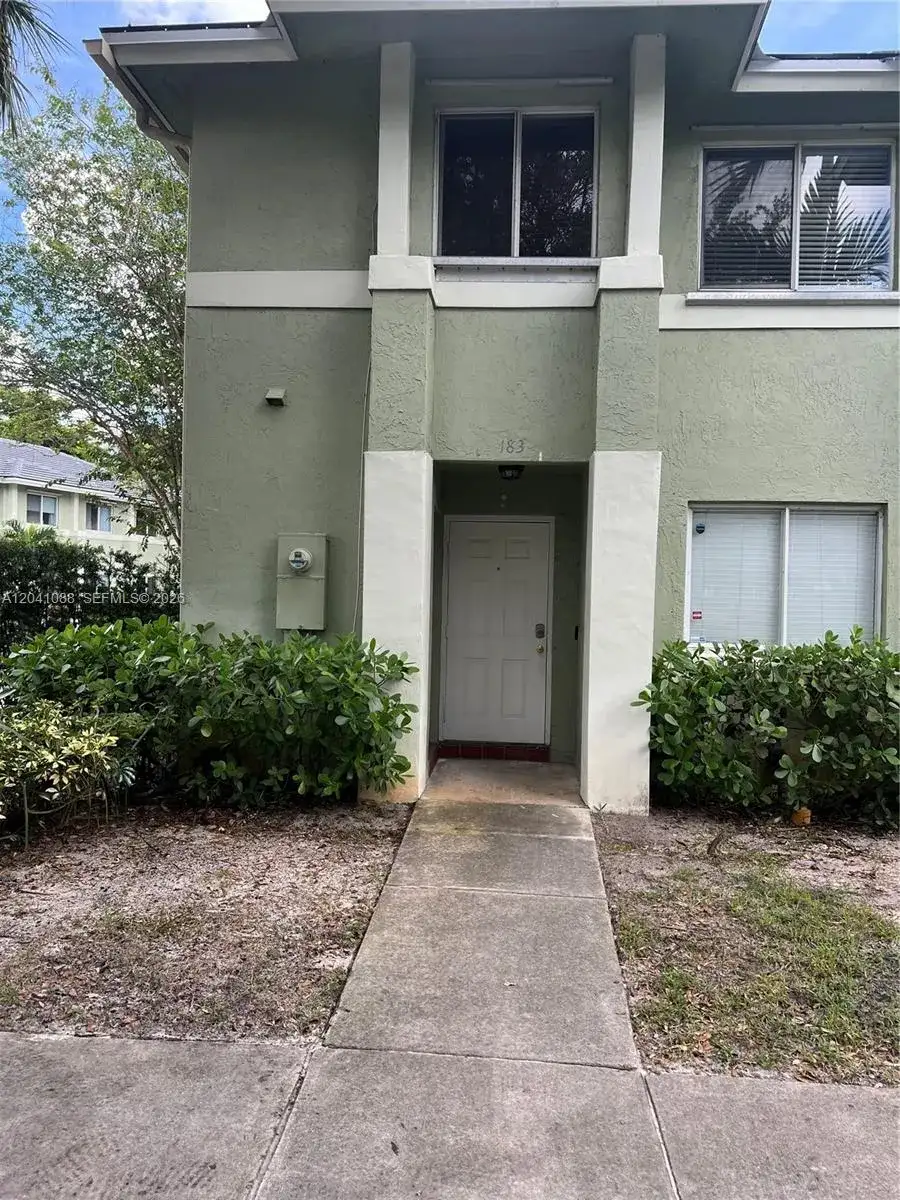 183 Hidden Ct Rd # 33, Hollywood FL 33023 photo 3