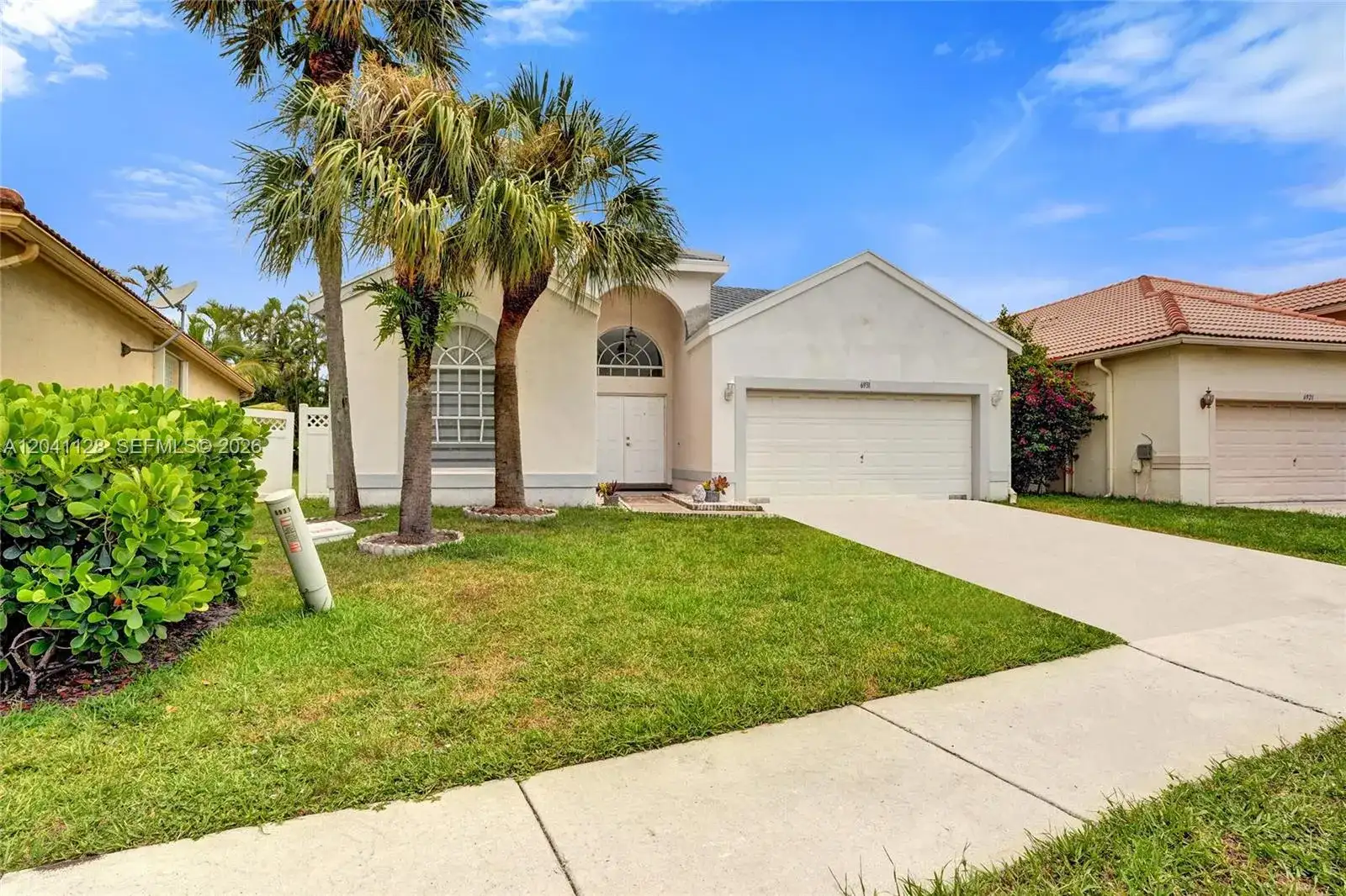 6931 NW 34th St # 6931, Margate FL 33063 photo 2