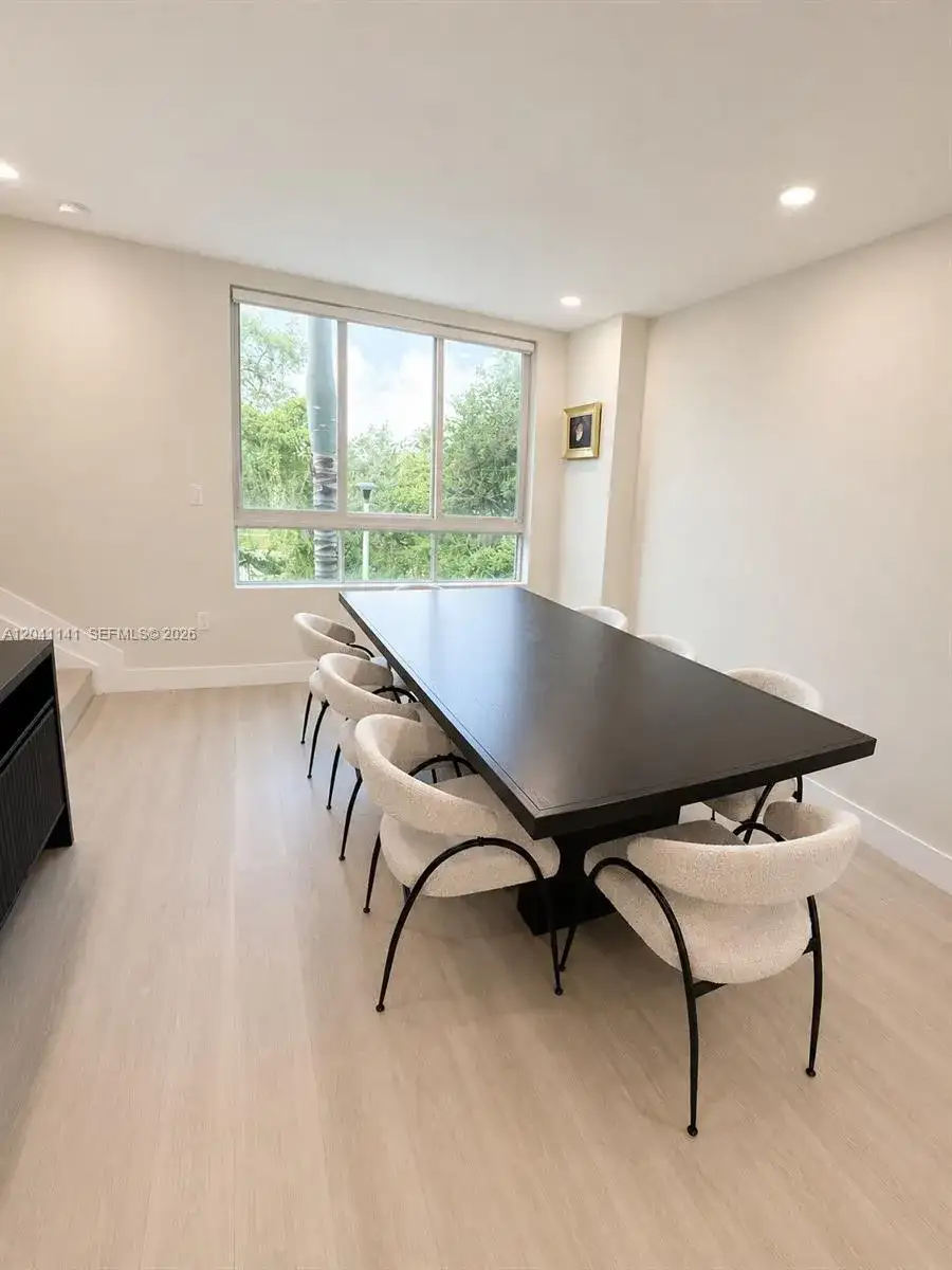 2505 NE 193rd St # 4211, Miami FL 33180 photo 5