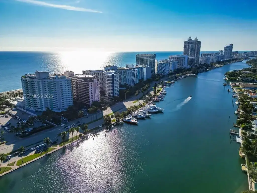 5225 Collins Ave # 914, Miami Beach FL 33140 photo 2
