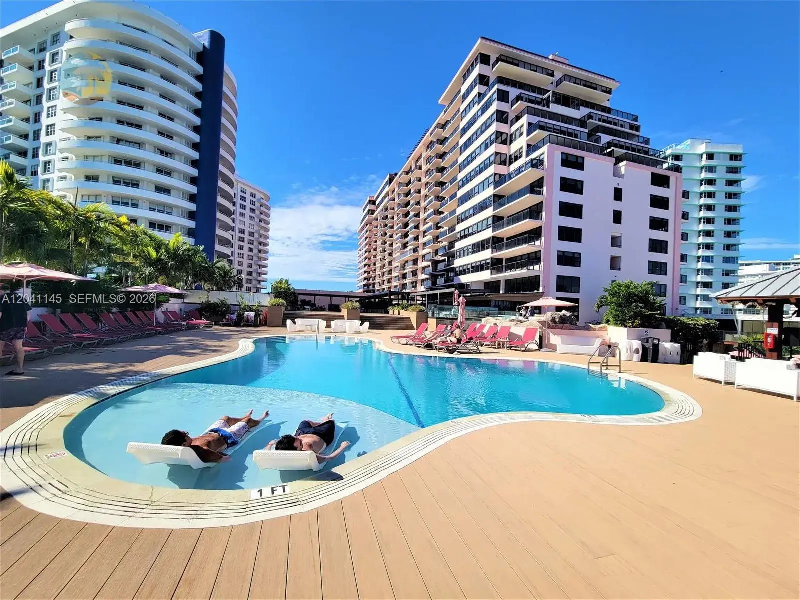 5225 Collins Ave # 914, Miami Beach FL 33140