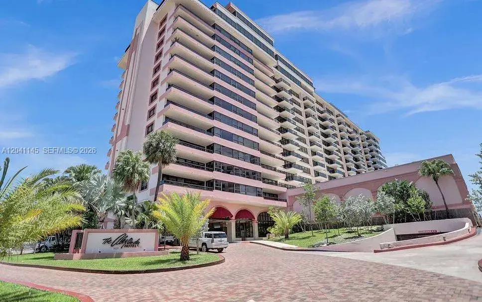 5225 Collins Ave # 914, Miami Beach FL 33140