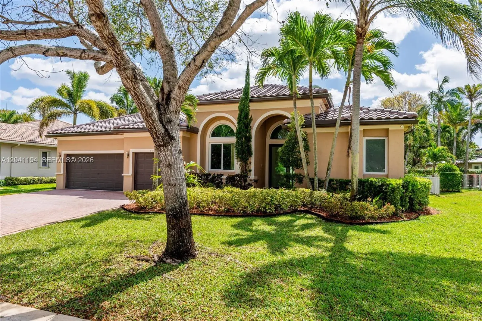 5019 NW 113 Avenue, Coral Springs FL 33076
