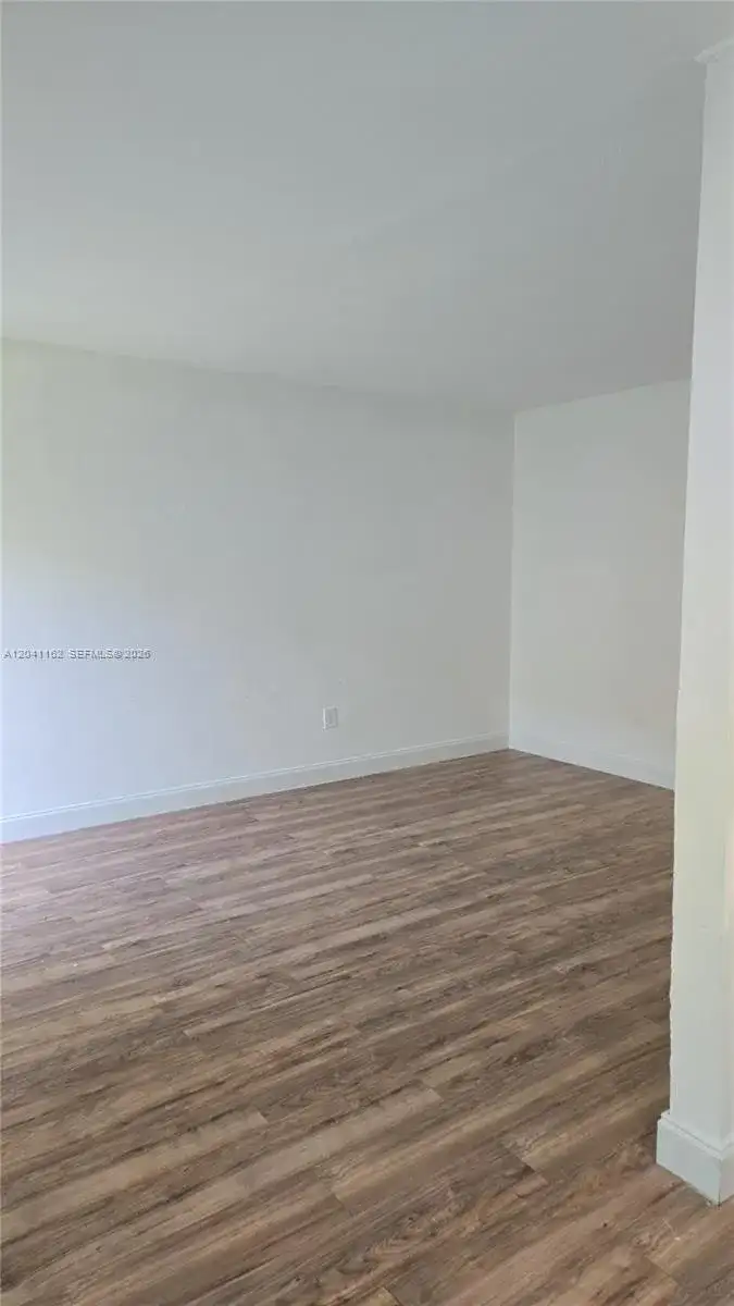 9270 E Bay Harbor Dr # 11B, Bay Harbor Islands FL 33154 photo 2