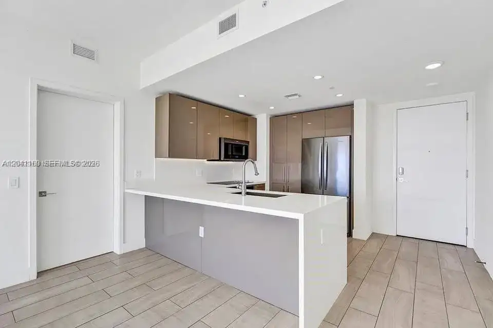 2000 S Metropica Way # 907, Sunrise FL 33323 photo 4