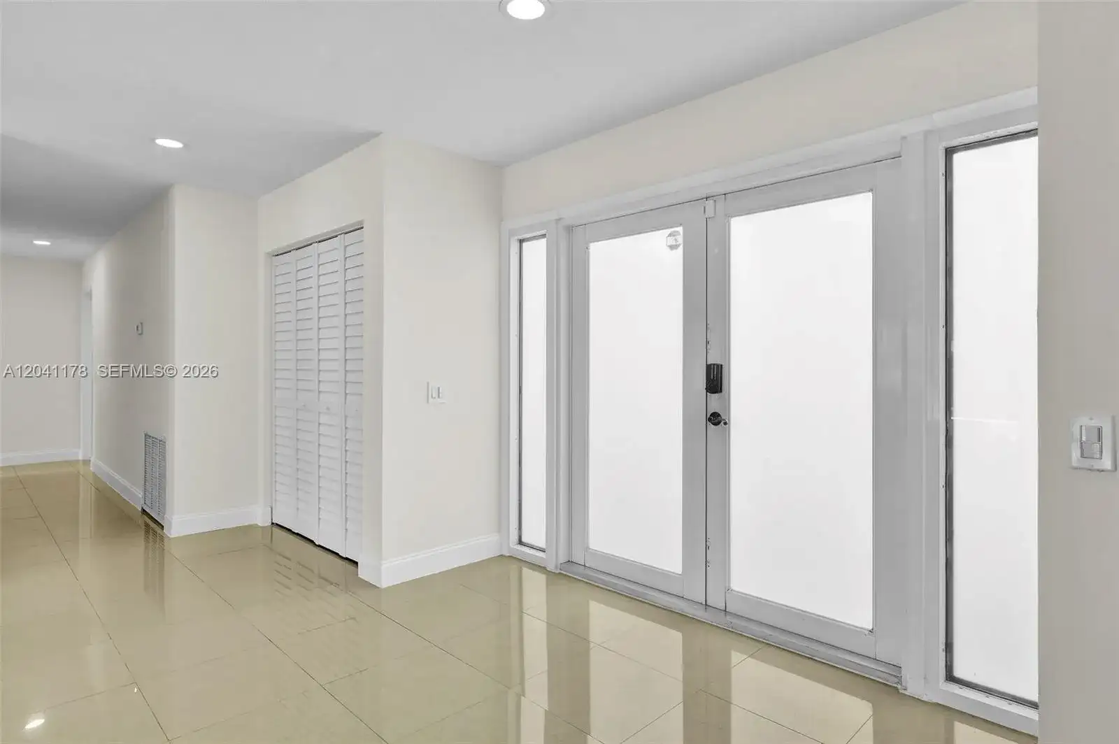 16453 NE 33rd Ave, North Miami Beach FL 33160 photo 5