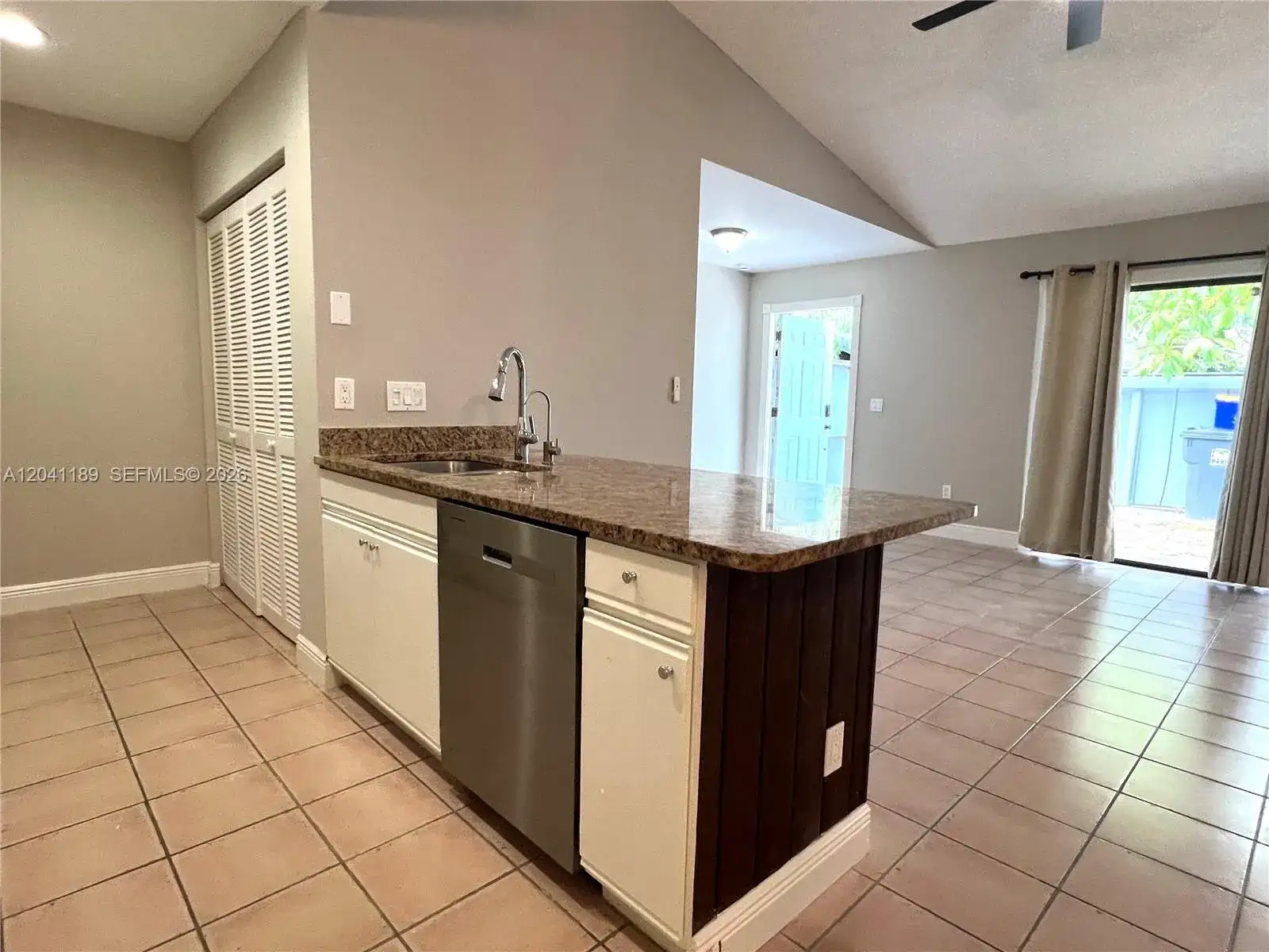 1077 Goldenrod Rd # 1077, Wellington FL 33414 photo 3