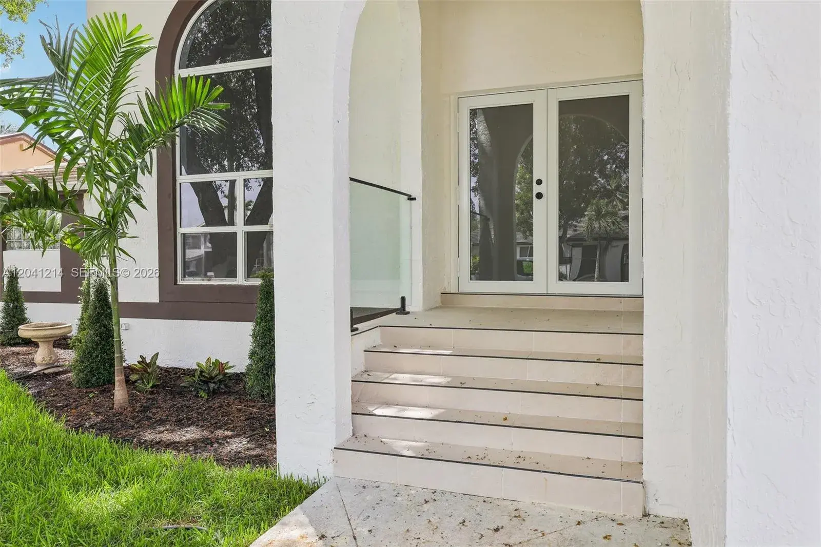15010 E Falcons Lea Dr, Davie FL 33331