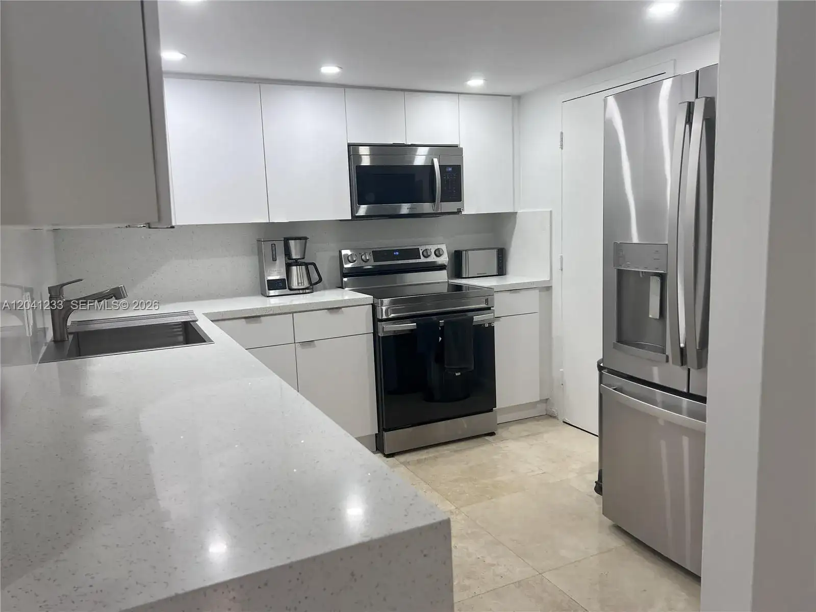 800 West Ave # 635, Miami Beach FL 33139 photo 3