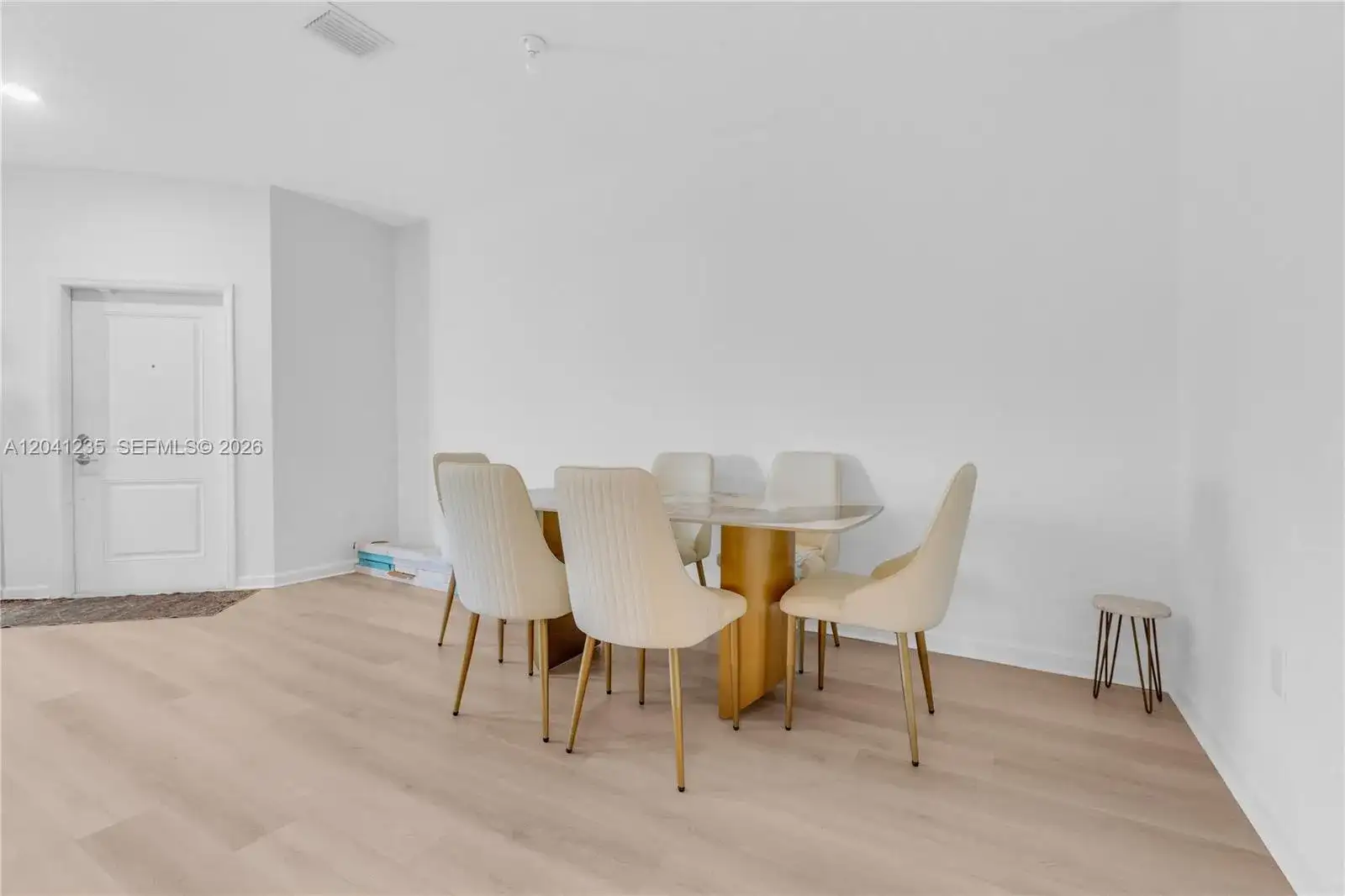 21068 NE 8th Ave, Miami FL 33179 photo 5