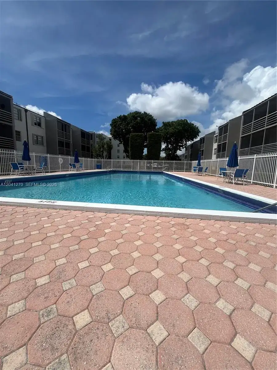 14170 SW 84th St # F, Miami FL 33183 photo 4
