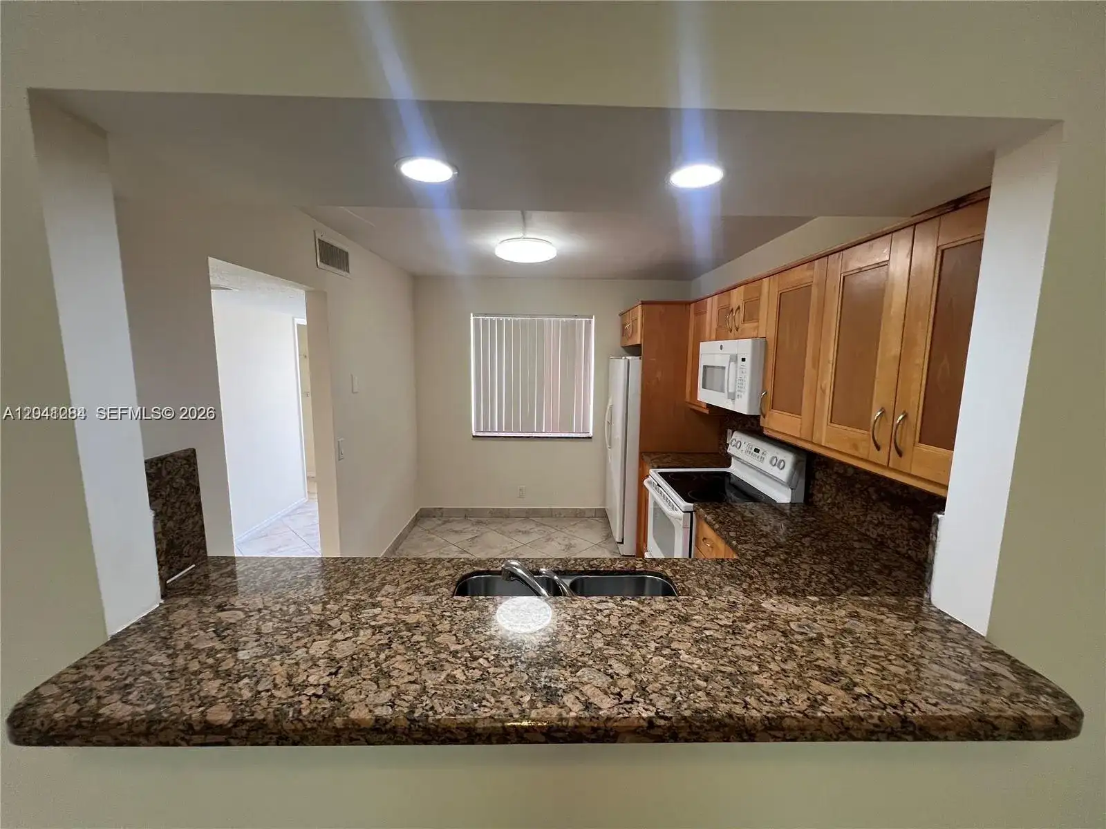 379 Lakeview Dr # 205, Weston FL 33326 photo 4