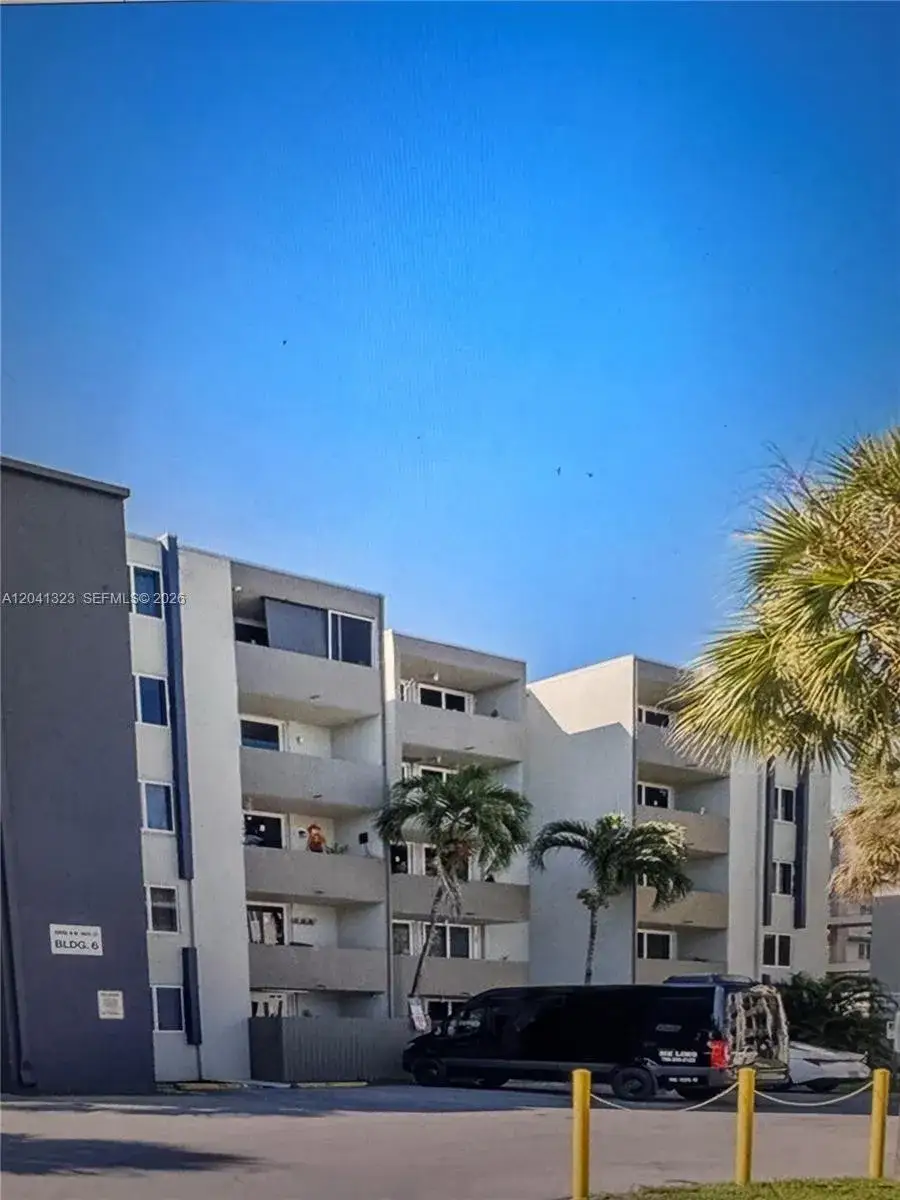 10090 NW 80th Ct # 1241, Hialeah Gardens FL 33016
