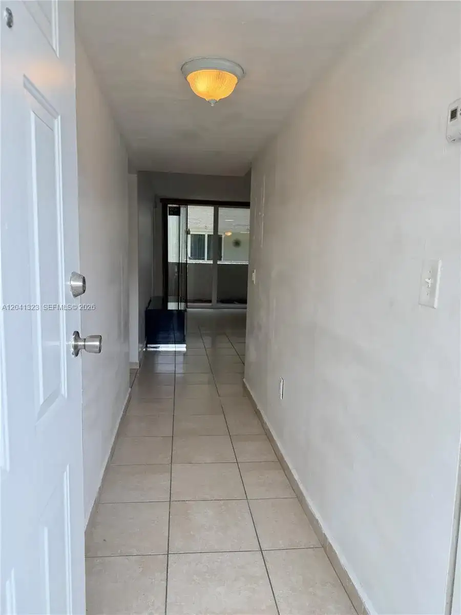 10090 NW 80th Ct # 1241, Hialeah Gardens FL 33016 photo 4