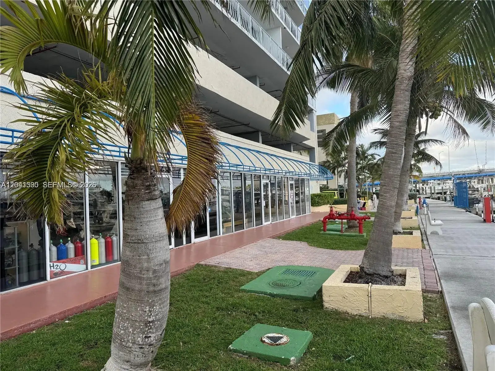 7601 E Treasure Dr # 9a, North Bay Village FL 33141 photo 2