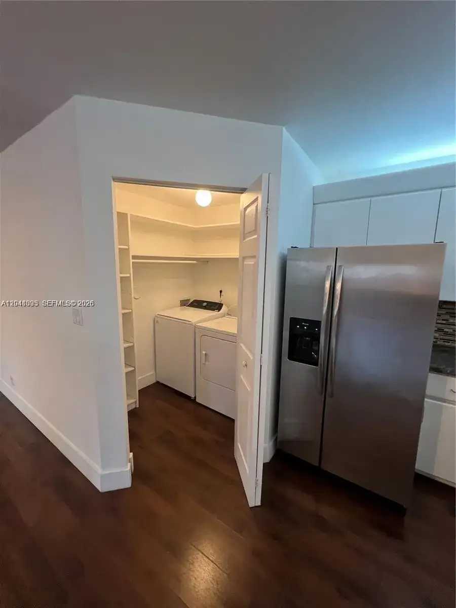 561 Racquet Club Rd # 21, Weston FL 33326 photo 3