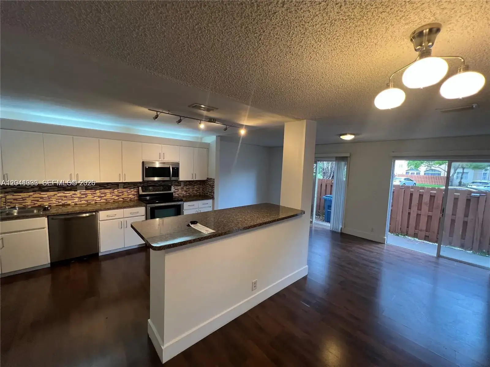 561 Racquet Club Rd # 21, Weston FL 33326 photo 4