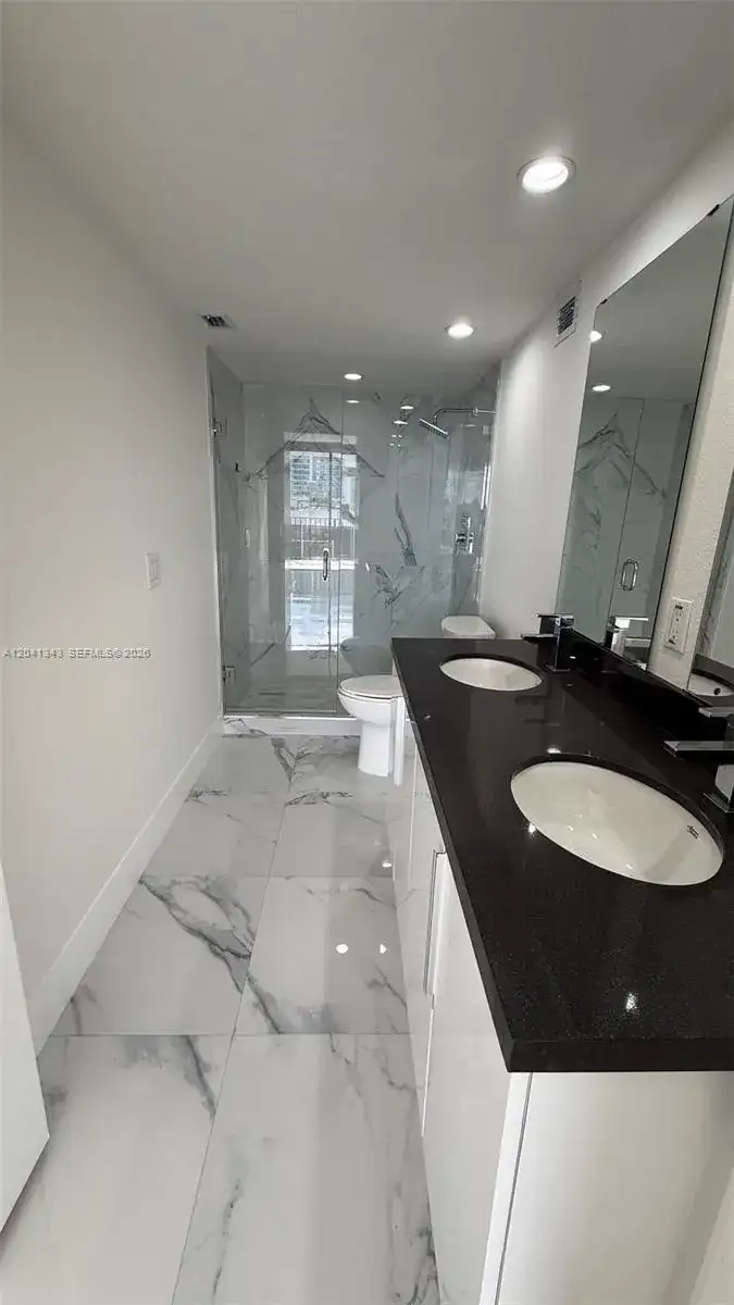 1901 Brickell Ave # B2003, Miami FL 33129 photo 5