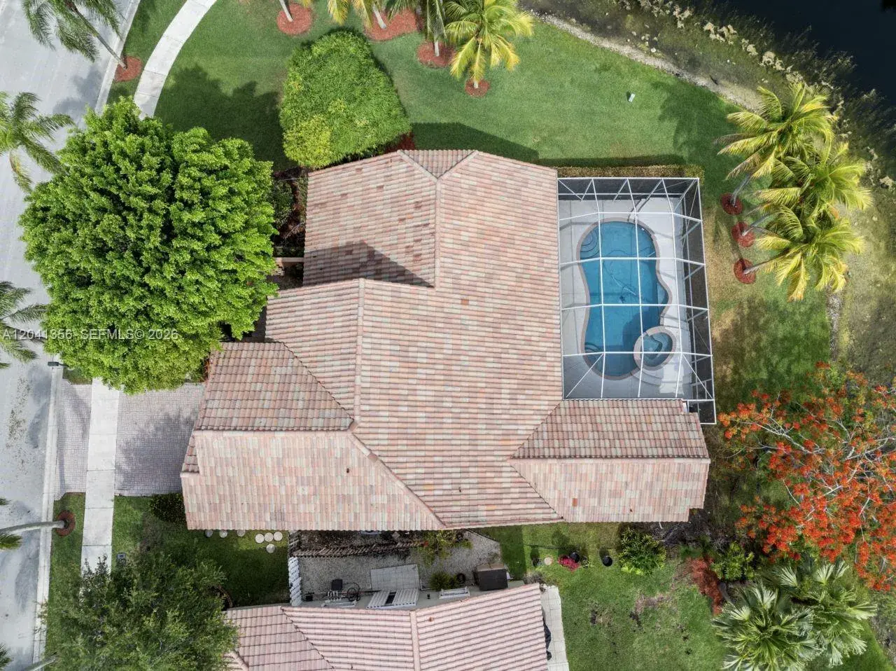 1179 Laguna Springs Dr, Weston FL 33326