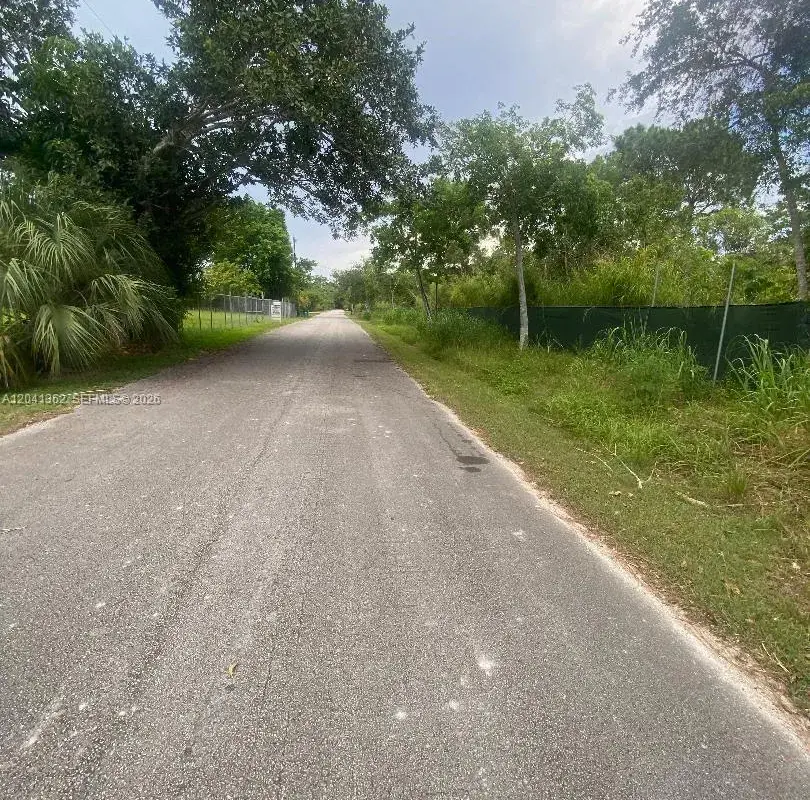 23625 SW 125 AV, Homestead FL 33032