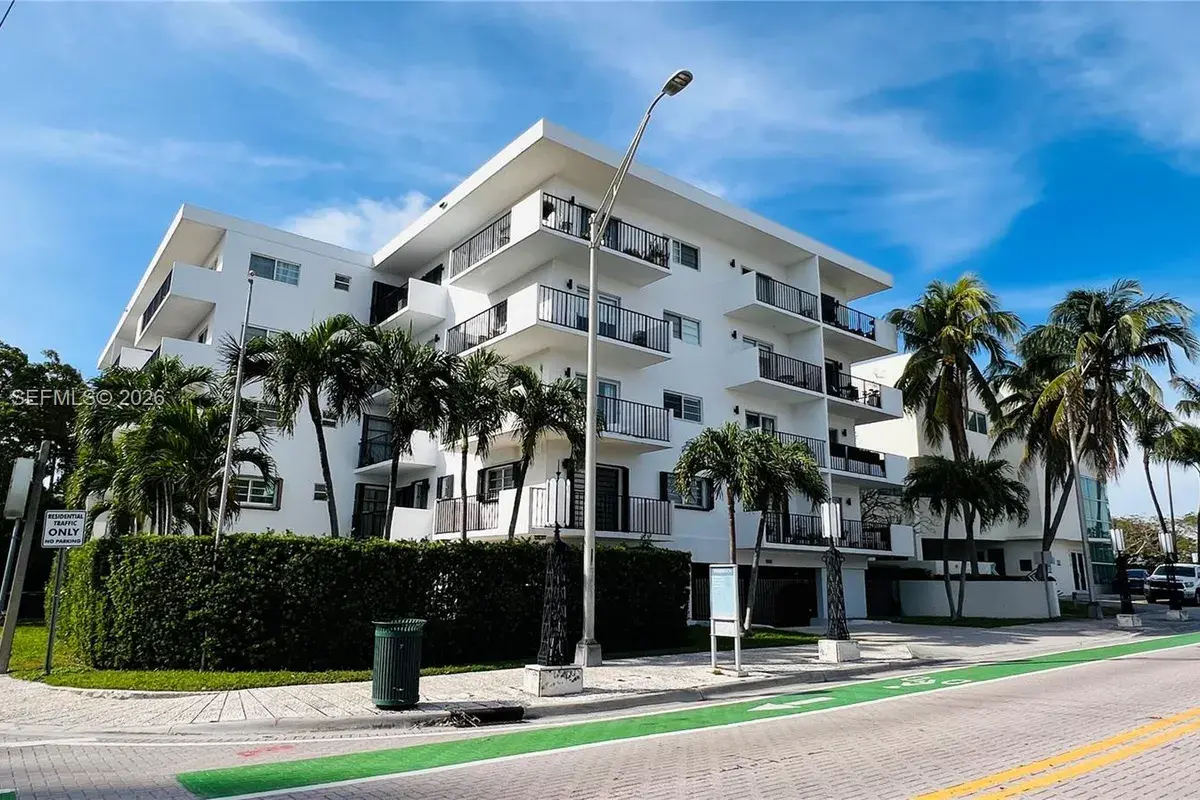 1900 Meridian Ave # 403, Miami Beach FL 33139