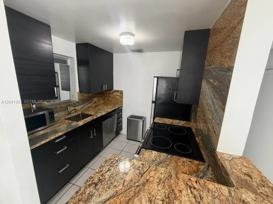 641 Espanola Way # 3, Miami Beach FL 33139