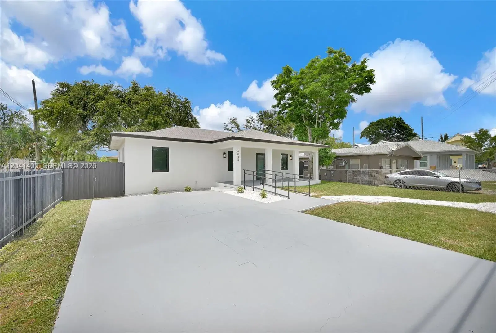 6039 SW 63rd Ter, South Miami FL 33143