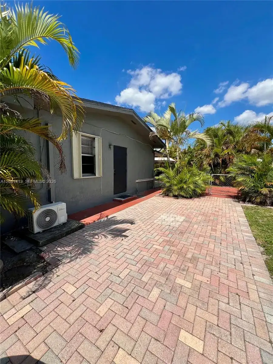 5410 W 7th Ave # 1, Hialeah FL 33012 photo 2