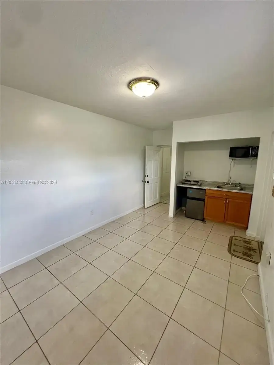 5410 W 7th Ave # 1, Hialeah FL 33012 photo 4
