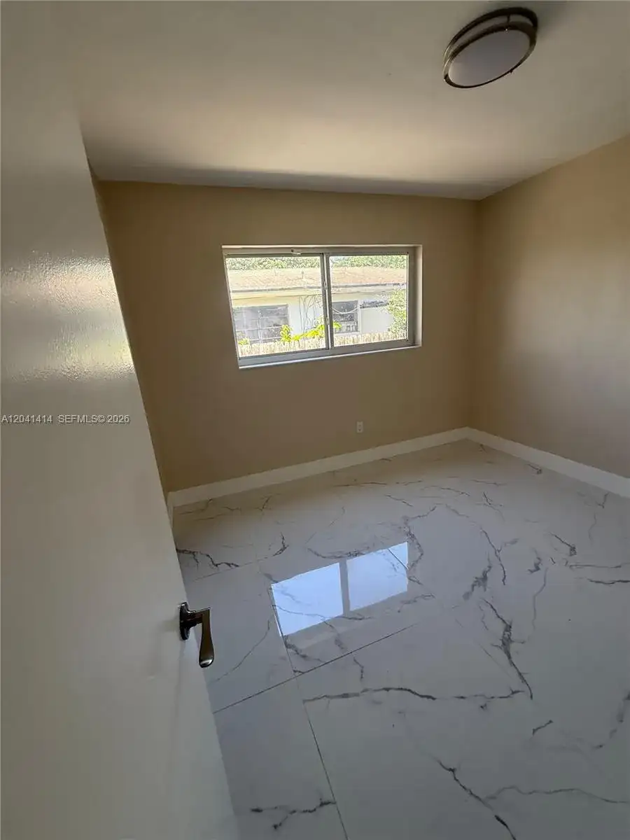 2600 NW 112th St # 1, Miami FL 33167 photo 4