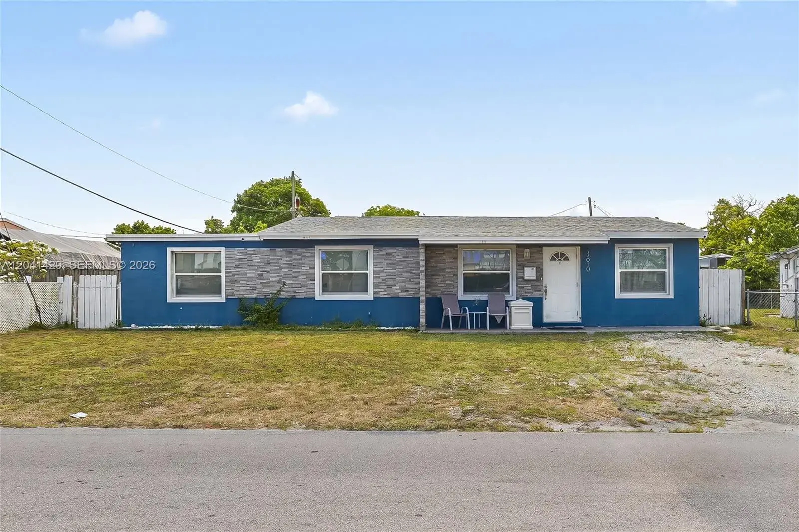 4 bedroom 2 bath Residential for sale at 1610 S 22nd Ave, Hollywood FL 33020