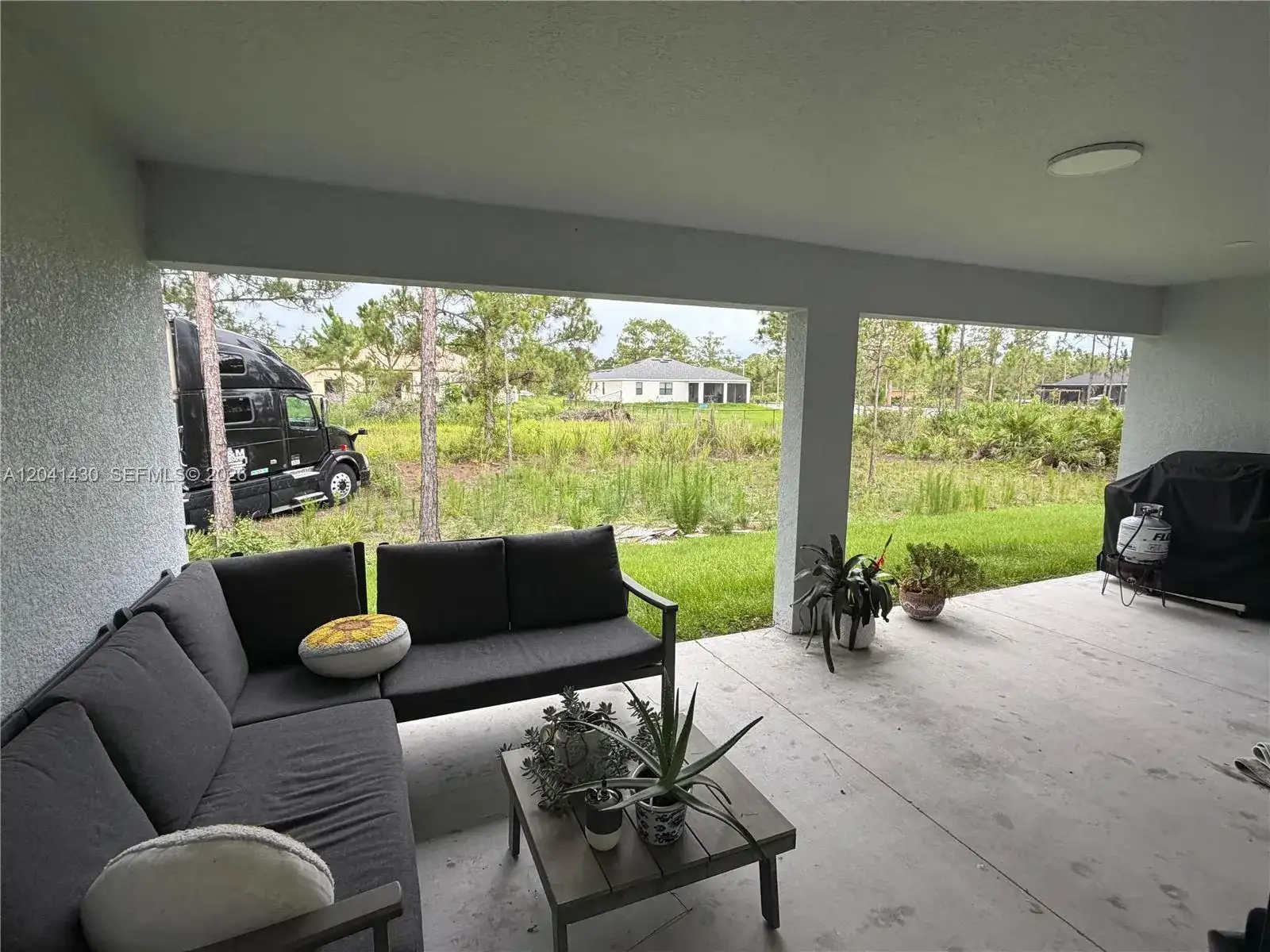 1006 Rush Ave, Lehigh Acres FL 33972 photo 5