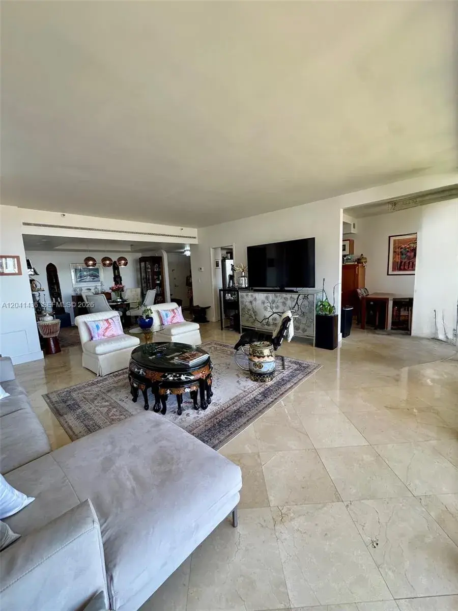 19500 Turnberry Way # 15F, Aventura FL 33180