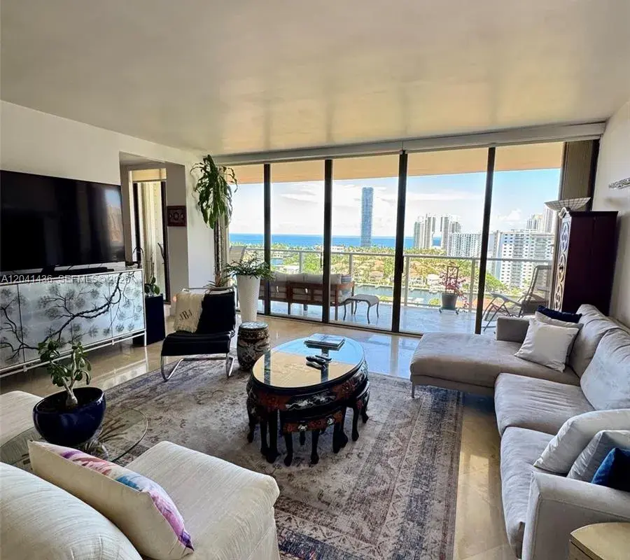 19500 Turnberry Way # 15F, Aventura FL 33180