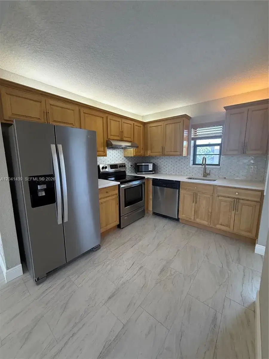 9273 SW 8th St # 311, Boca Raton FL 33428 photo 2