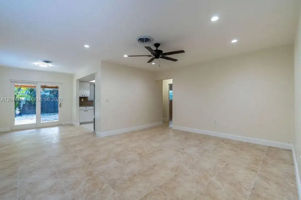 2470 NE 182nd Ter # 1, North Miami Beach FL 33160 photo 5
