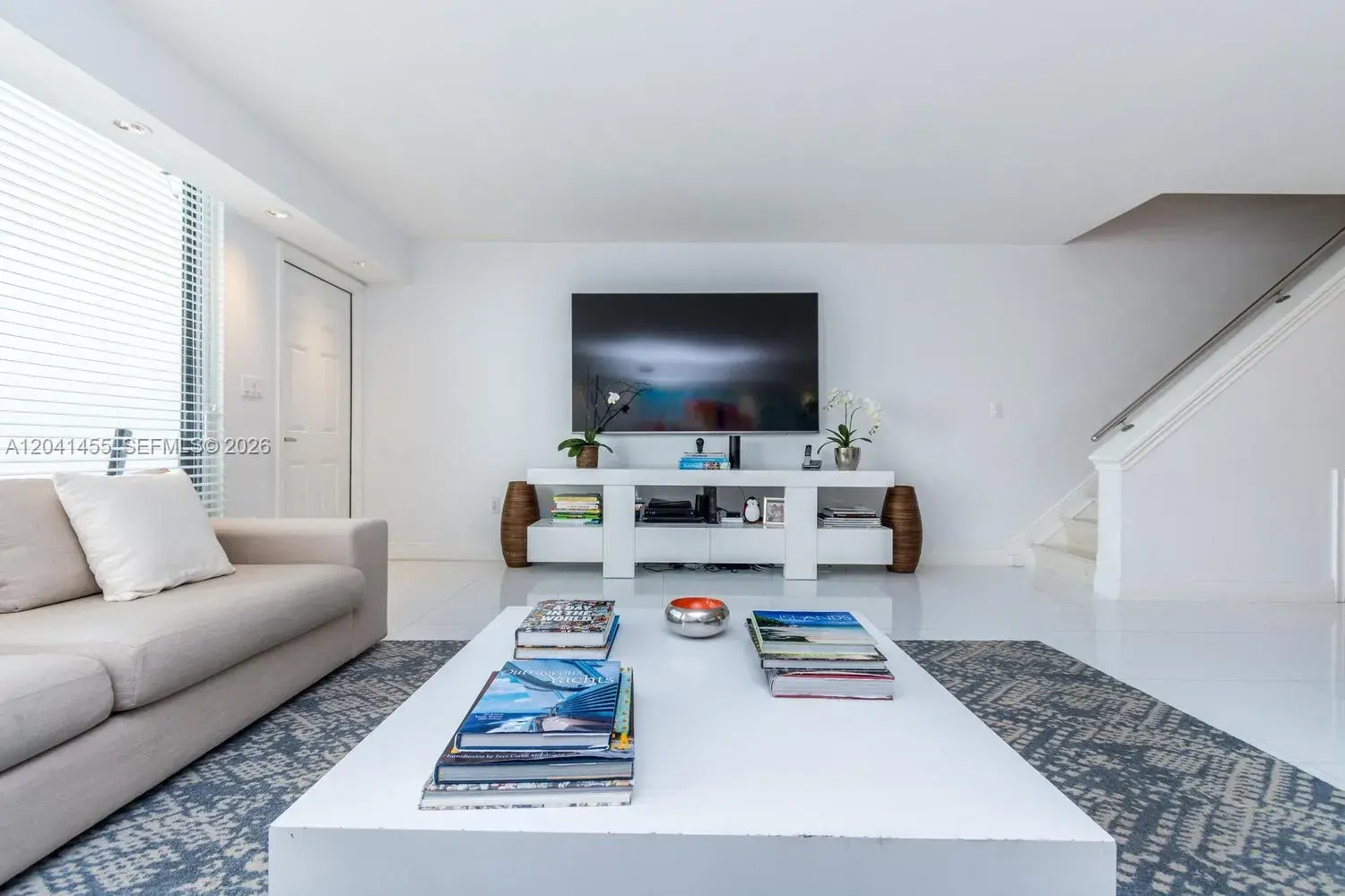 425 Grapetree Dr # 206, Key Biscayne FL 33149