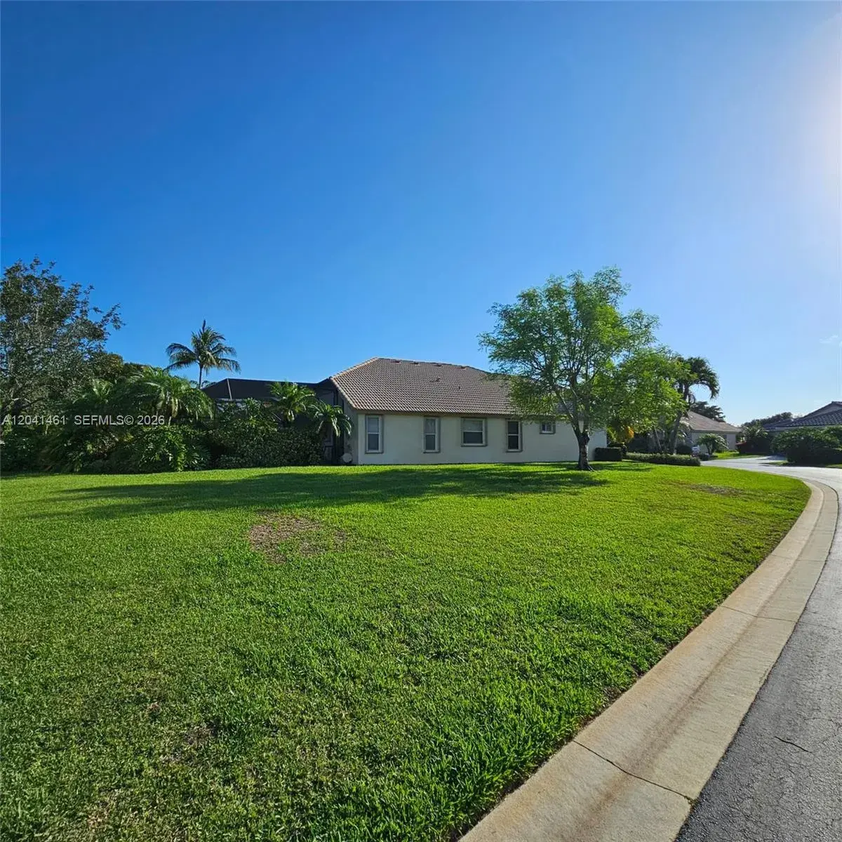 2540 Egret Lake Dr, Green Acres FL 33413 photo 4