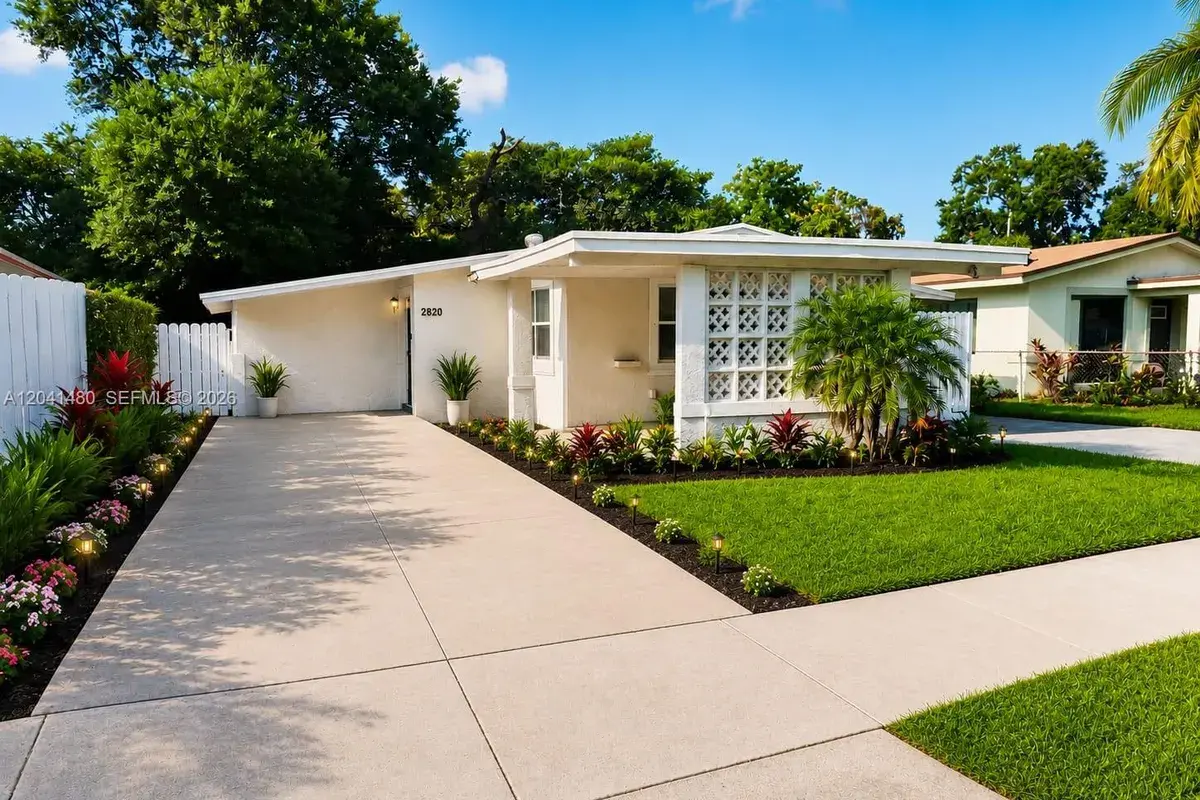 2820 NW 14th Ct, Fort Lauderdale FL 33311